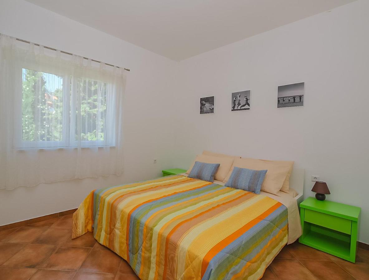 Apartmani Nina Rovinj Exterior foto